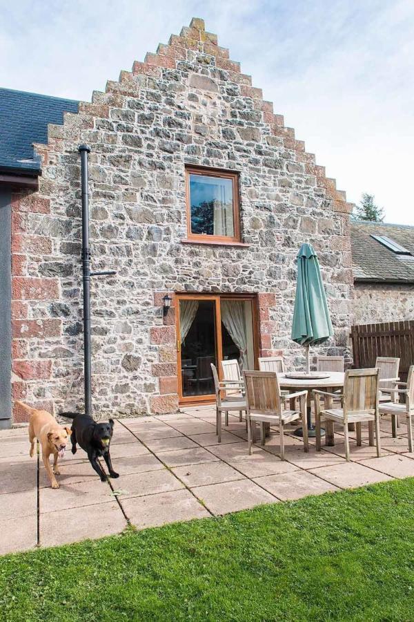 The Granary With Hot Tub Near Perth Perthshire Villa Forgandenny Exterior photo